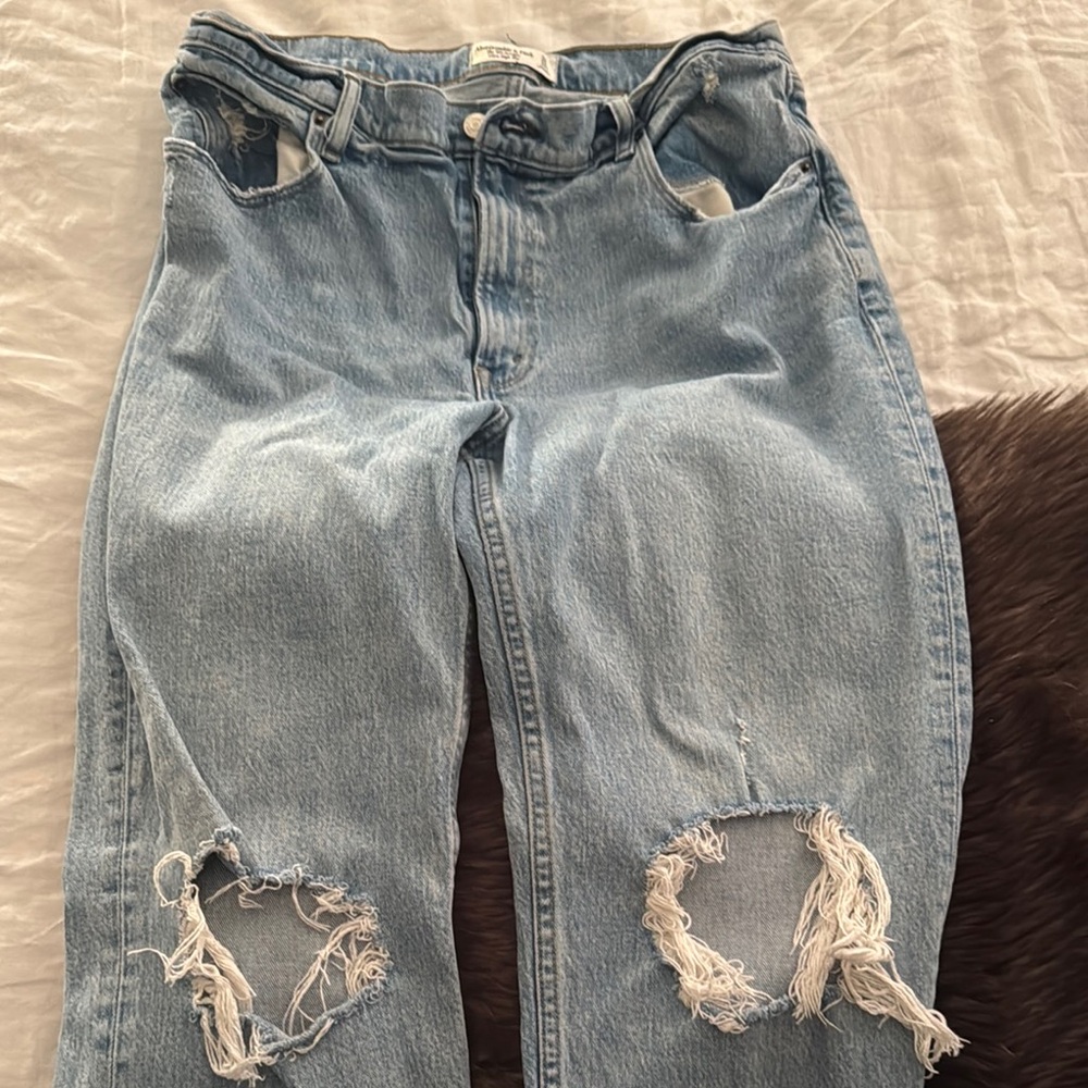 Abercrombie 90s ultra high rise straight jeans with rips distressed